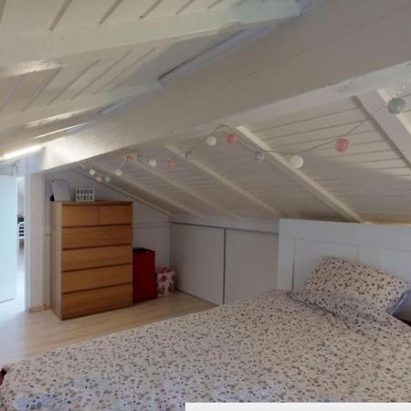 Cheerful Villa With Fireplace, Bath-Tub And Garden Noville Bagian luar foto