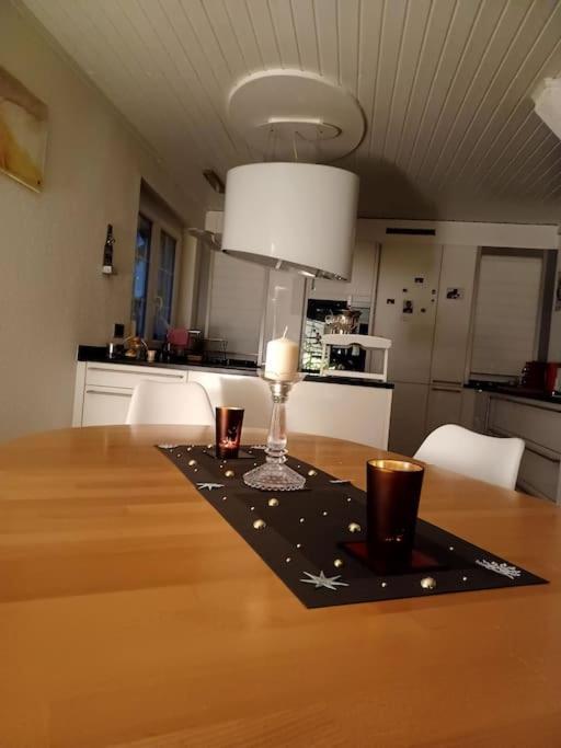 Cheerful Villa With Fireplace, Bath-Tub And Garden Noville Bagian luar foto